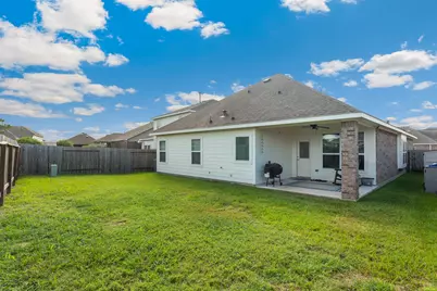 3056 Winterberry Lane, Dickinson, TX 77539 - Photo 32