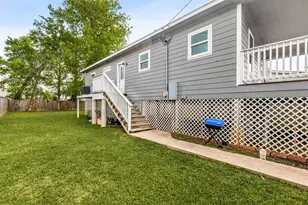 805 E Mulberry Ave, Wharton, TX 77488 - Photo 14