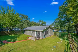 11001 Clyde Acord Rd, Franklin, TX 77856 - Photo 8