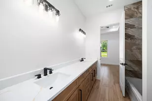 220 Birdie Dr, Hempstead, TX 77445 - Photo 32