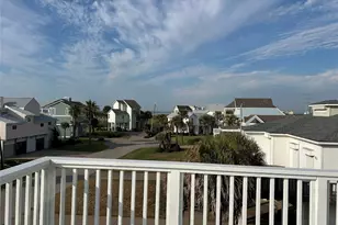 18902 W De Vaca Ln, Galveston, TX 77554 - Photo 10