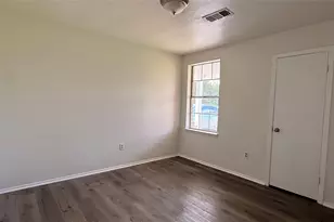 11007 Stroud Dr, Houston, TX 77072 - Photo 8