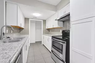 11871 Algonquin Dr, Houston, TX 77089 - Photo 8