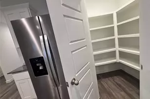 1119 Fringed Bluestar Dr, Rosharon, TX 77583 - Photo 6