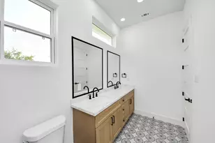 1917 West St, Houston, TX 77026 - Photo 32