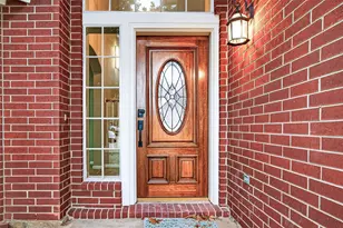 3522 Pecan Mill Dr, Sugar Land, TX 77498 - Photo 2