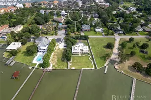 1825 Cove Park Dr, Kemah, TX 77565 - Photo 1