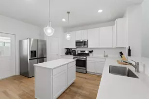 14348 High Hl Dr, Conroe, TX 77303 - Photo 10