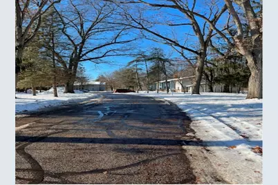 305 Walnut St, Greenville, MI 48838 - Photo 14