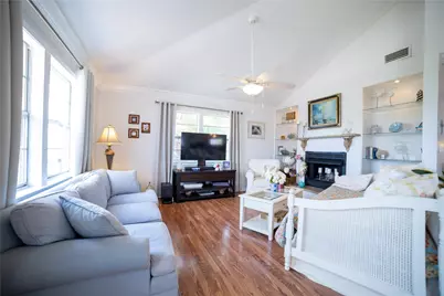 4014 Reeves Drive, Galveston, TX 77554 - Photo 6
