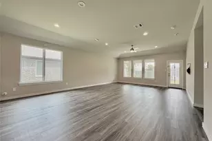 14273 Lake Lodge Dr, Conroe, TX 77384 - Photo 14