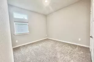 14273 Lake Lodge Dr, Conroe, TX 77384 - Photo 4