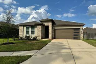 14273 Lake Lodge Dr, Conroe, TX 77384 - Photo 2