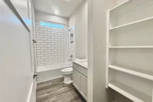 14273 Lake Lodge Dr, Conroe, TX 77384 - Photo 28