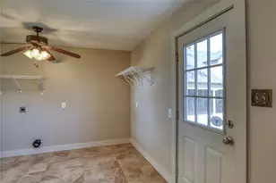 252 S Bell St, Bellville, TX 77418 - Photo 18