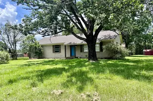 620 W Houston St, Lovelady, TX 75851 - Photo 4
