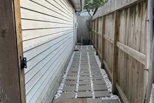 10811 Cranbrook Rd, Houston, TX 77042 - Photo 2