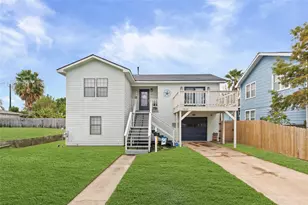 1901 Bayou Homes Dr, Galveston, TX 77551 - Photo 2