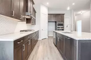 813 Coronado Ter Ln, Katy, TX 77493 - Photo 4