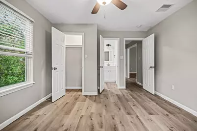 2828 Avenue O 1/2, Galveston, TX 77550 - Photo 18