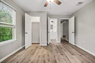 2828 Ave O 1/2, Galveston, TX 77550 - Photo 18