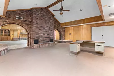 8265 Maple Street, Orange, TX 77632 - Photo 10