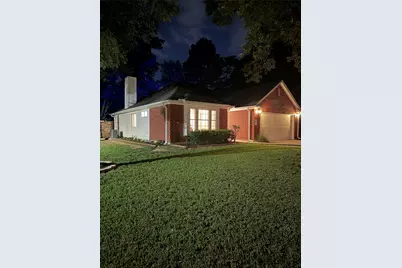47 Hidden Meadow Drive, The Woodlands, TX 77382 - Photo 2