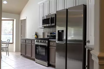 47 Hidden Meadow Drive, The Woodlands, TX 77382 - Photo 20