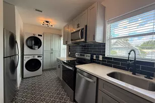 415 Fairview Ave, Houston, TX 77006 - Photo 2