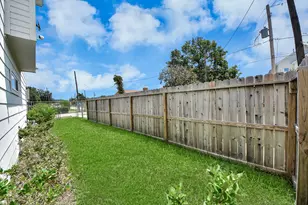 1903 Wipprecht St, Houston, TX 77020 - Photo 26
