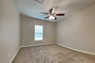 9411 Bayou Bluff Dr, Spring, TX 77379 - Photo 16