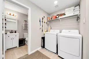 7963 Birmingham St, Houston, TX 77028 - Photo 20