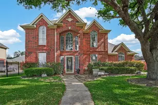 405 PecanGrove, Dickinson, TX 77539 - Photo 1