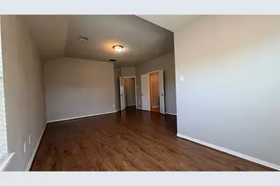 10015 Lynnwood Drive, Baytown, TX 77521 - Photo 12