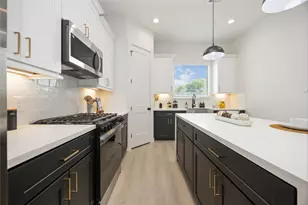7805 Amelia Rd, Houston, TX 77055 - Photo 16