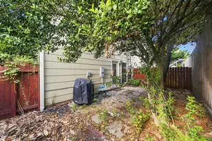 3808 Center Plaza Dr, Houston, TX 77007 - Photo 30