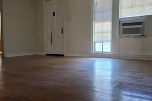 3819 S Shepherd Dr, Houston, TX 77098 - Photo 2
