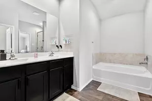 4523 Verona Hills Ln, Katy, TX 77449 - Photo 12