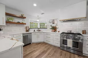 9507 Oxted Ln, Spring, TX 77379 - Photo 2