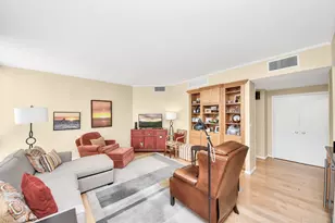 1111 Bering Dr, Houston, TX 77057 - Photo 14
