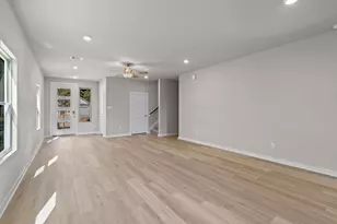 12170 Ridge Top Dr, Conroe, TX 77304 - Photo 8