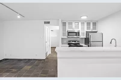 3602 Garrott Street Street #3, Houston, TX 77006 - Photo 4