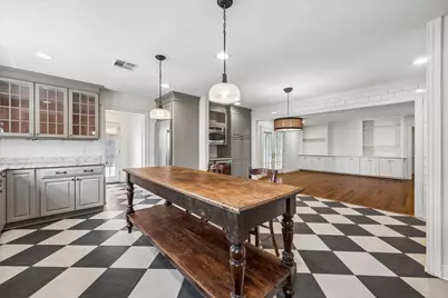 5210 Meadow Lake Lane, Houston, TX 77056 - Photo 8