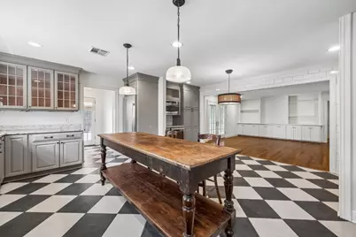 5210 Meadow Lake Lane, Houston, TX 77056 - Photo 8