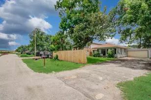 773 Lucky St, Houston, TX 77088 - Photo 24