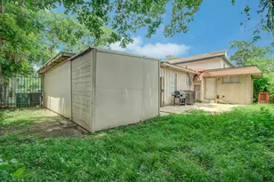773 Lucky St, Houston, TX 77088 - Photo 20