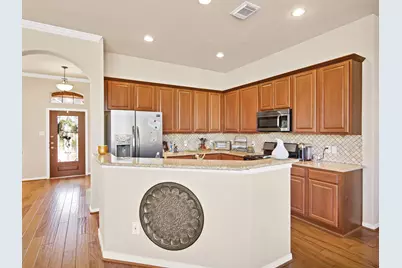 18 Powers Bend Way, The Woodlands, TX 77382 - Photo 8