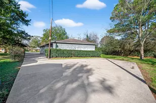 20706 Emerald St, Prairie View, TX 77484 - Photo 4