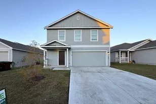 135 Pasadena Pl, New Braunfels, TX 78130 - Photo 1