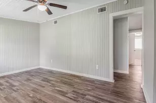 152 Walnut Dr, Richwood, TX 77531 - Photo 4